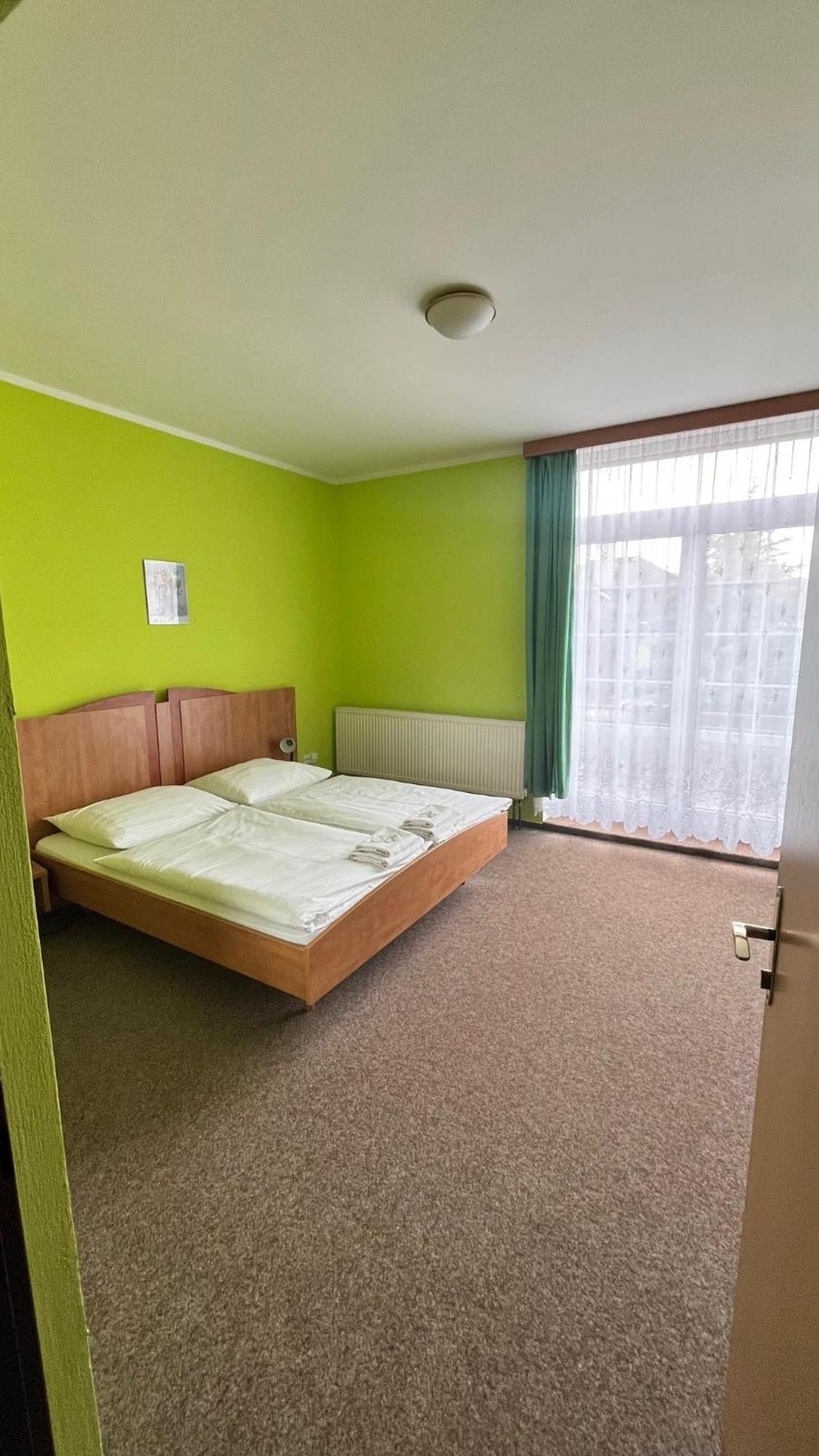 Grandhotel Nový Bor Buitenkant foto