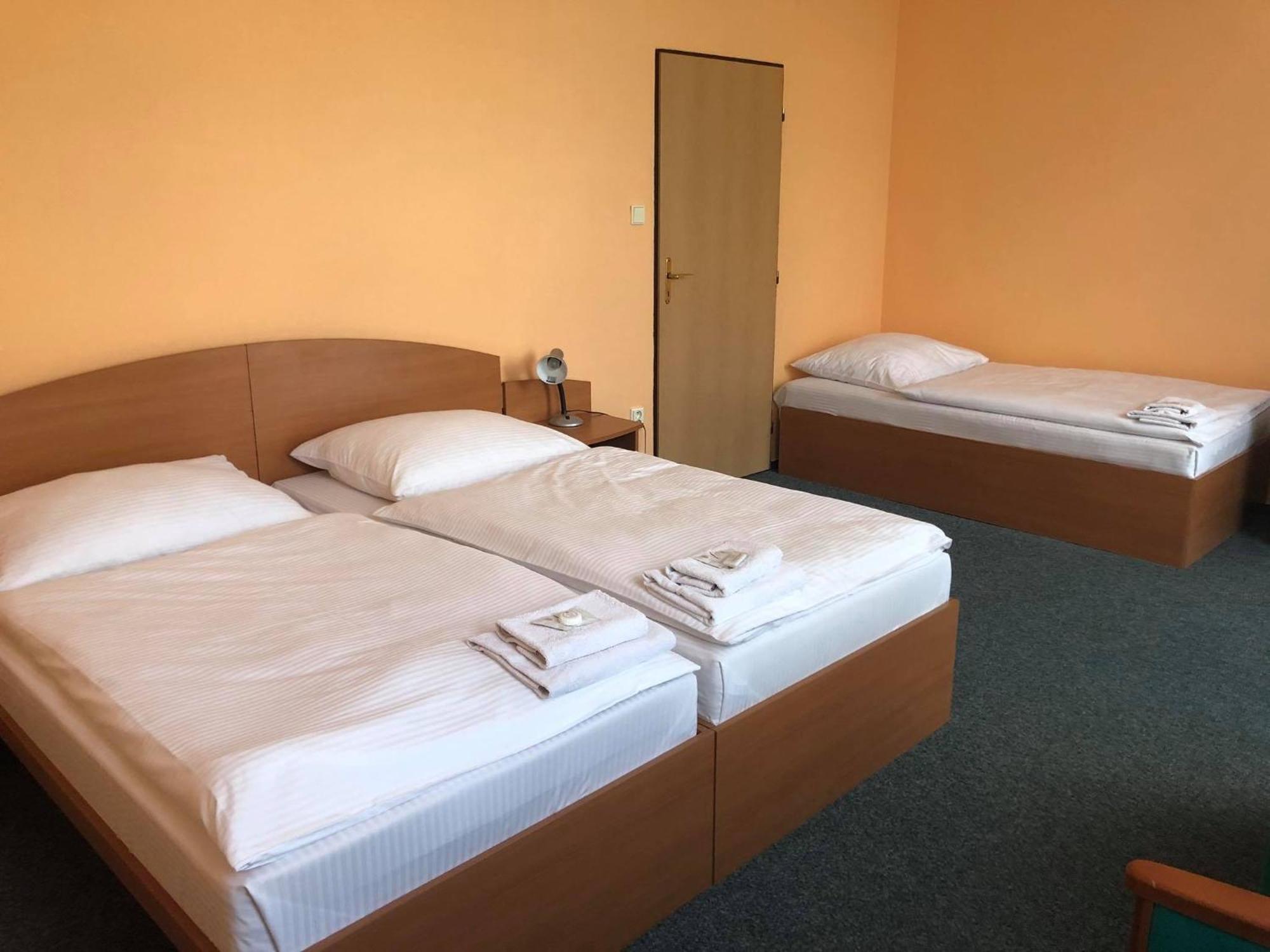 Grandhotel Nový Bor Buitenkant foto